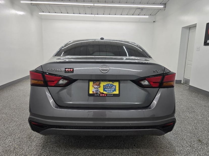 2023 Nissan Altima - Image 3