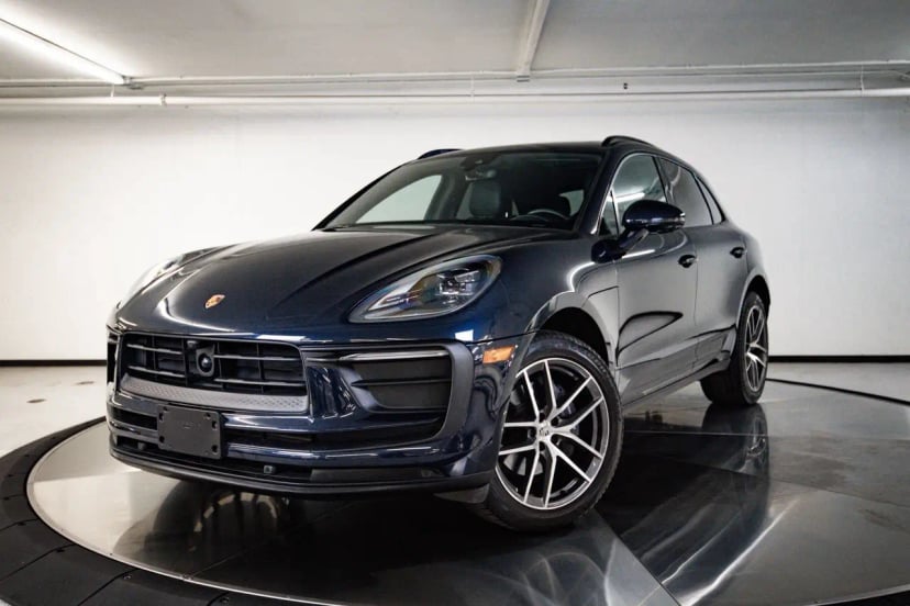 2023 Porsche Macan - Image 1