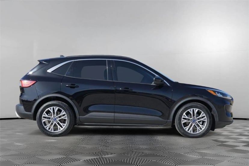 2022 Ford Escape - Image 1