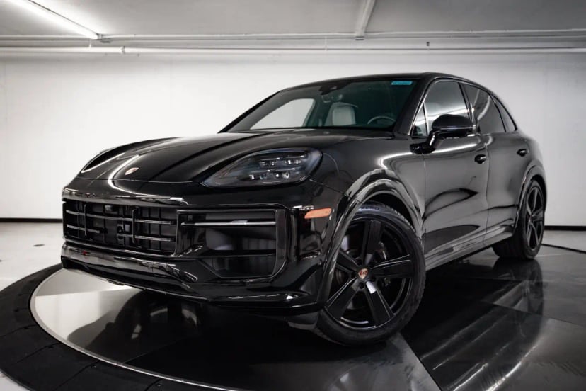2026 Porsche Cayenne - Image 1