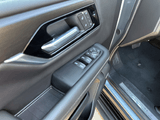 2025 GMC Yukon XL - Preview 15