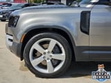 2024 Land Rover Defender - Preview 9