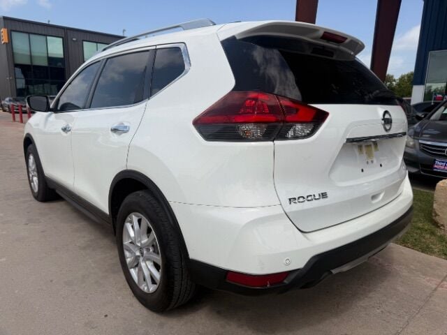2019 Nissan Rogue - Image 2