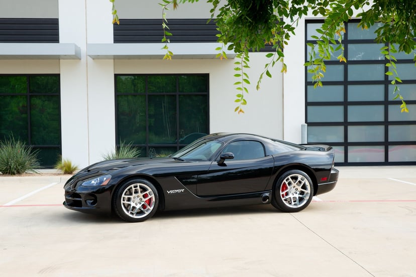 2008 Dodge Viper - Image 2