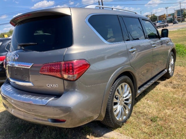 2015 Infiniti QX80 - Image 3
