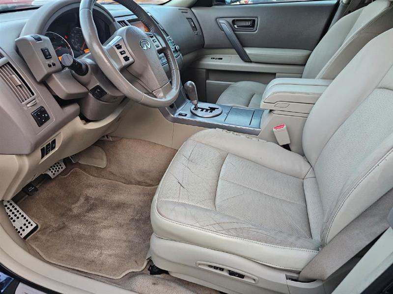 2005 Infiniti FX35 - Image 3