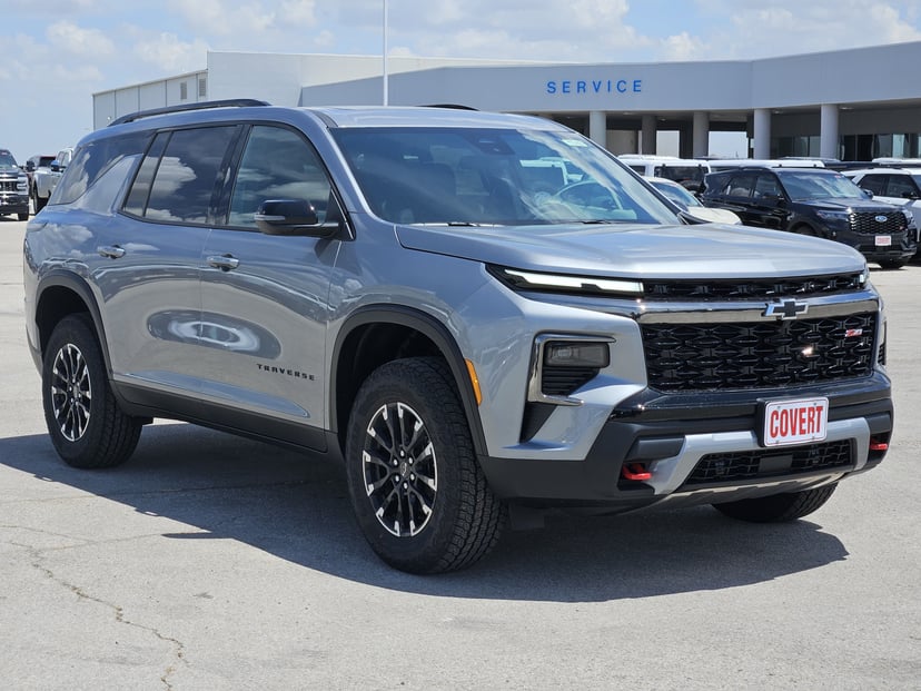 2026 Chevrolet Traverse - Image 2