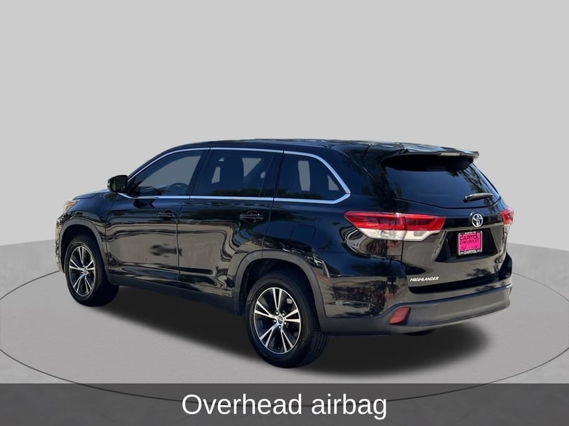 2019 Toyota Highlander - Image 2