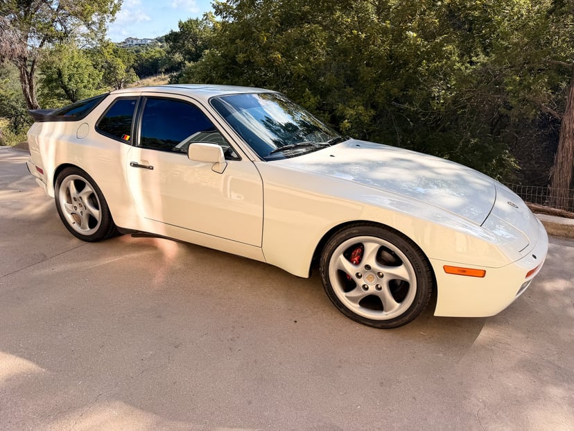 1987 Porsche 944 - Image 1