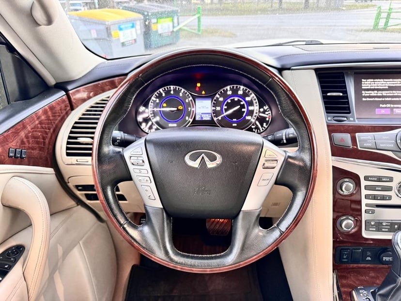 2019 Infiniti QX80 - Image 2