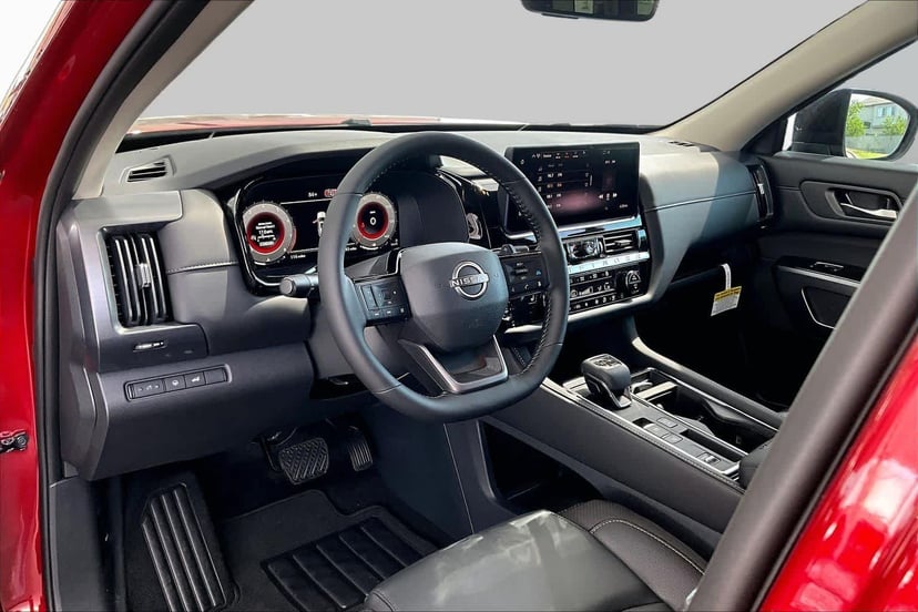 2026 Nissan Pathfinder - Image 2
