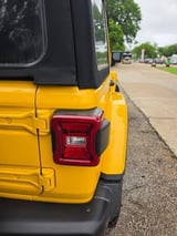2021 Jeep Wrangler - Preview 3