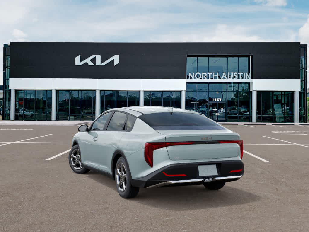 2026 Kia K4 - Image 2