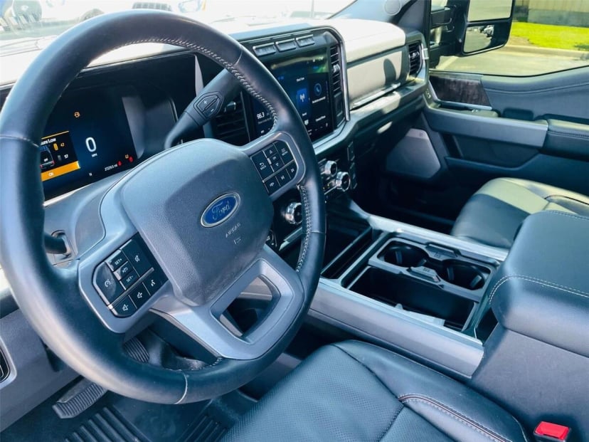 2024 Ford F-250 - Image 3
