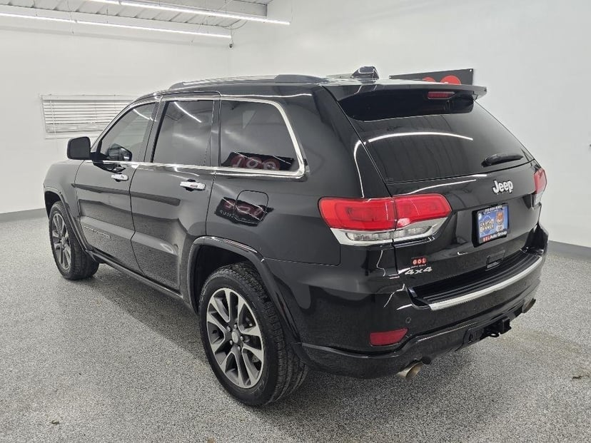 2017 Dodge Grand Cherokee - Image 2