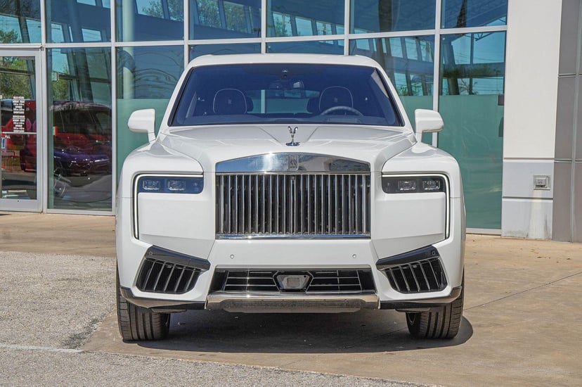 2026 Rolls-Royce Cullinan - Image 2