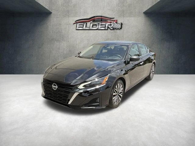 2025 Nissan Altima - Image 1