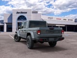 2026 Jeep Gladiator - Preview 3
