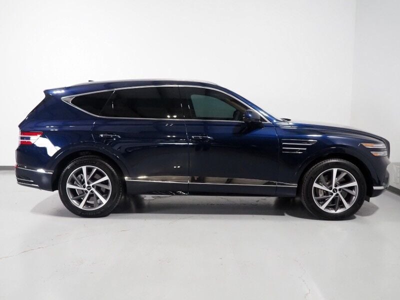 2026 Genesis GV80 2.5T Advanced AWD - Image 3