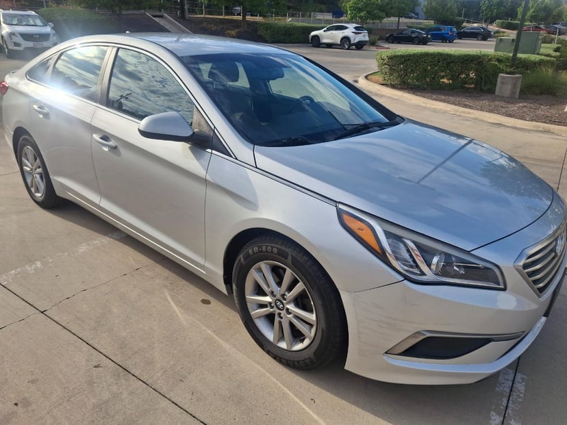 2016 Hyundai Sonata - Image 1
