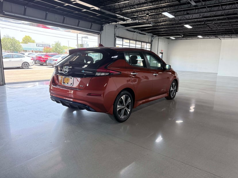 2022 Nissan Leaf - Image 3