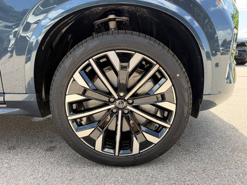 2026 Volvo XC90 - Image 3