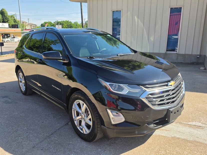 2020 Chevrolet Equinox - Image 1