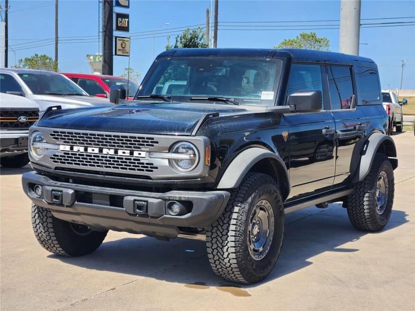 2025 Ford Bronco - Image 1