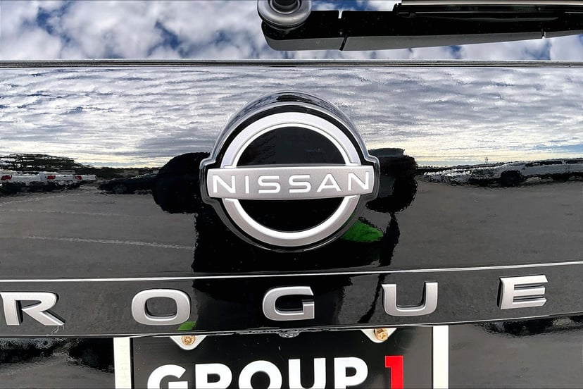 2027 Nissan Rogue - Image 1
