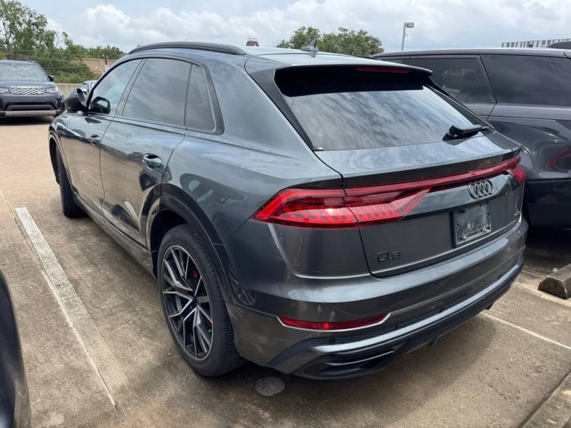 2022 Audi Q8 - Image 2