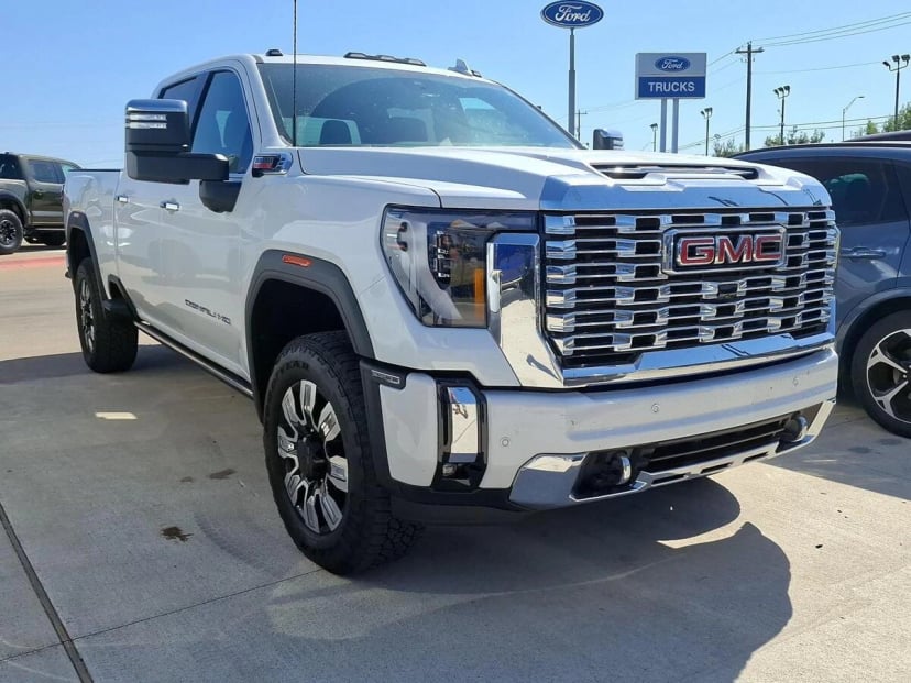 2025 GMC sierra-2500hd - Image 3