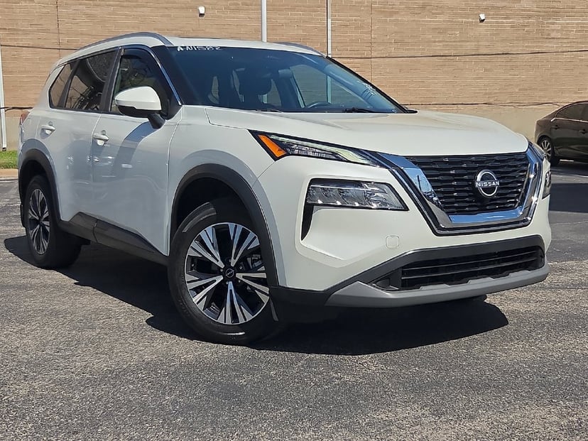 2022 Nissan Rogue - Image 1