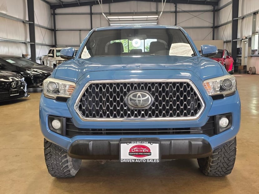 2019 Toyota Tacoma - Image 3