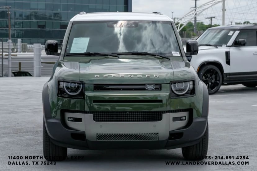 2026 Land Rover Defender - Image 2