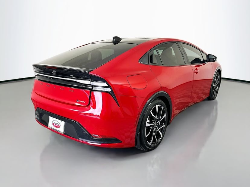 2026 Toyota Prius Prime - Image 3