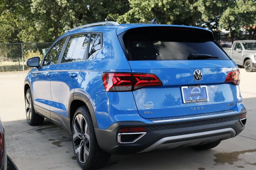 2023 Volkswagen Taos - Image 3