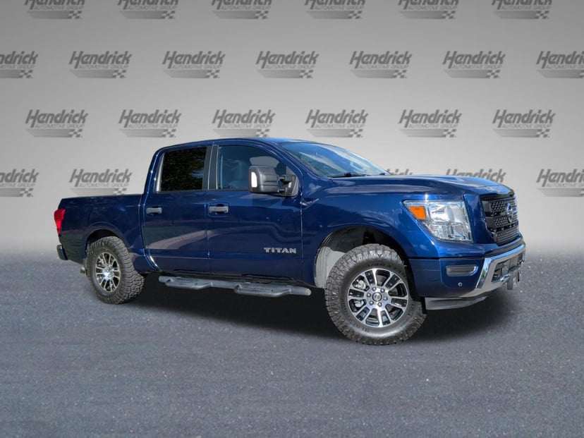 2022 Nissan Titan - Image 1