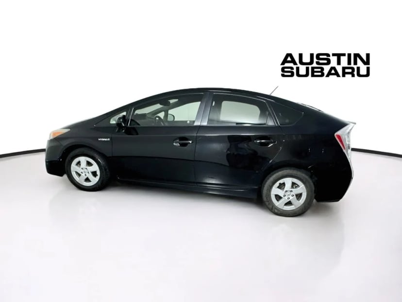 2010 Toyota Prius - Image 2