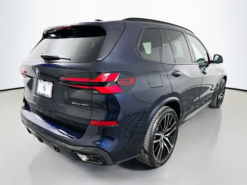 2026 BMW X5 - Image 3