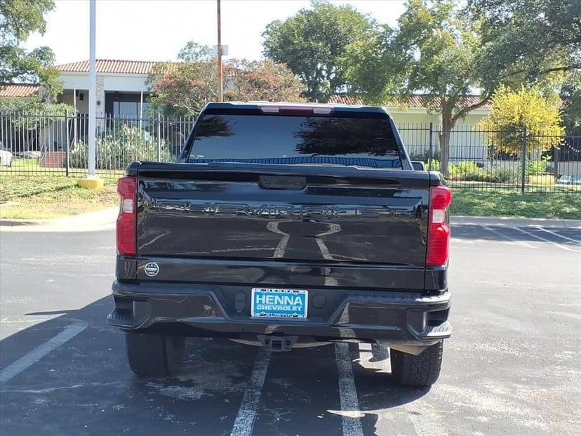 2024 Chevrolet Silverado 1500 - Image 3