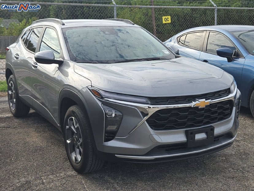 2025 Chevrolet Trax - Image 1