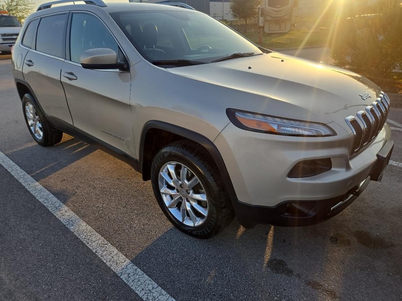 2014 Jeep Cherokee - Image 1