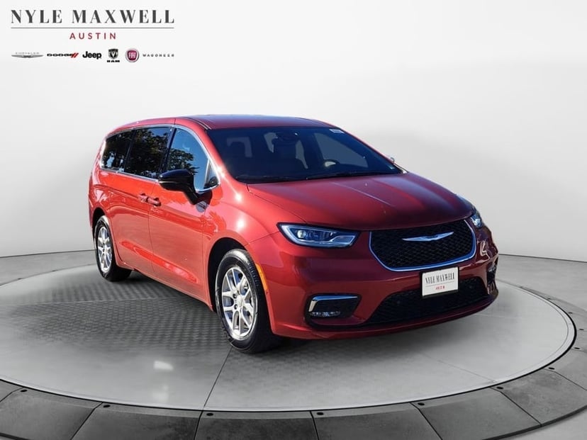 2026 Chrysler Pacifica - Image 1