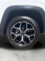 2025 Jeep Compass - Preview 9