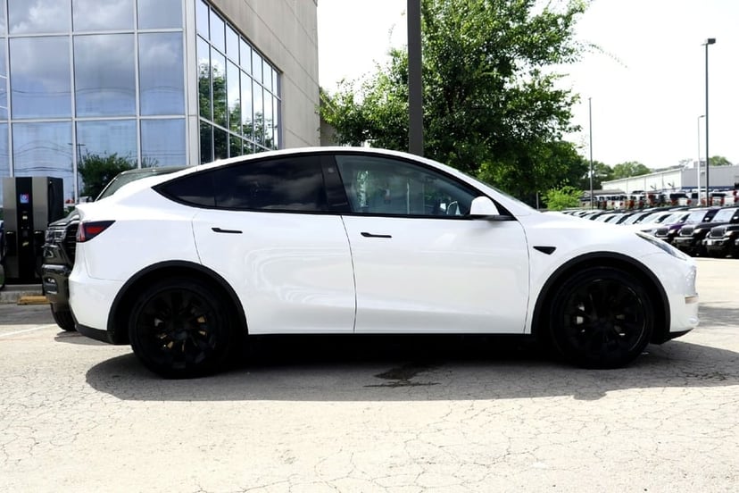 2024 Tesla Model Y - Image 1
