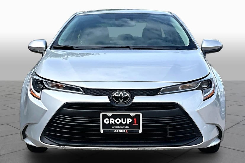 2023 Toyota Corolla - Image 2
