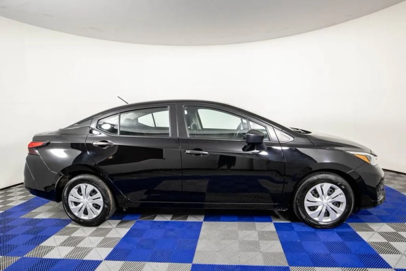 2025 Nissan Versa - Image 1