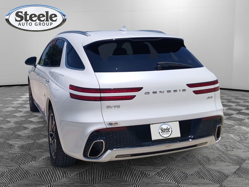 2024 Genesis GV70 - Image 2