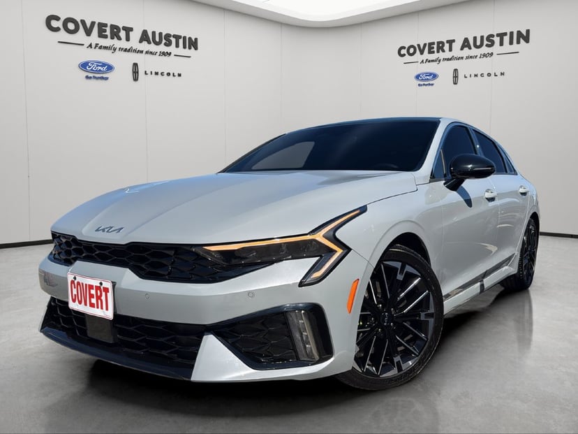 2025 Kia K5 - Image 1