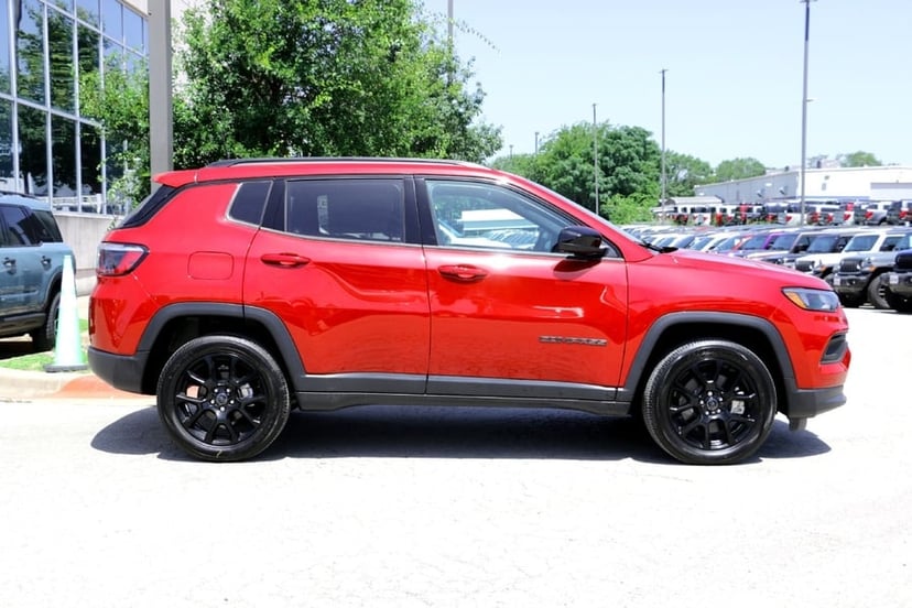 2026 Jeep Compass - Image 2